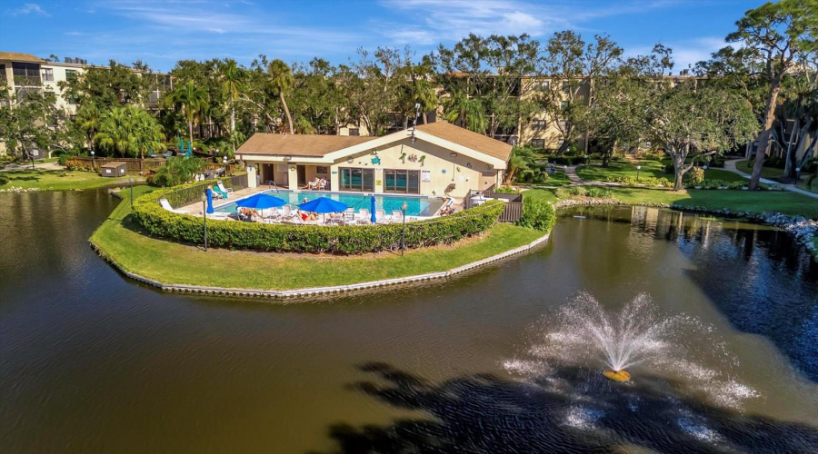 Bradenton, Florida 34205, 1 Bedroom Bedrooms, ,1 Bathroombathrooms,Residential,For Sale,30Th,0,Mfra4688153