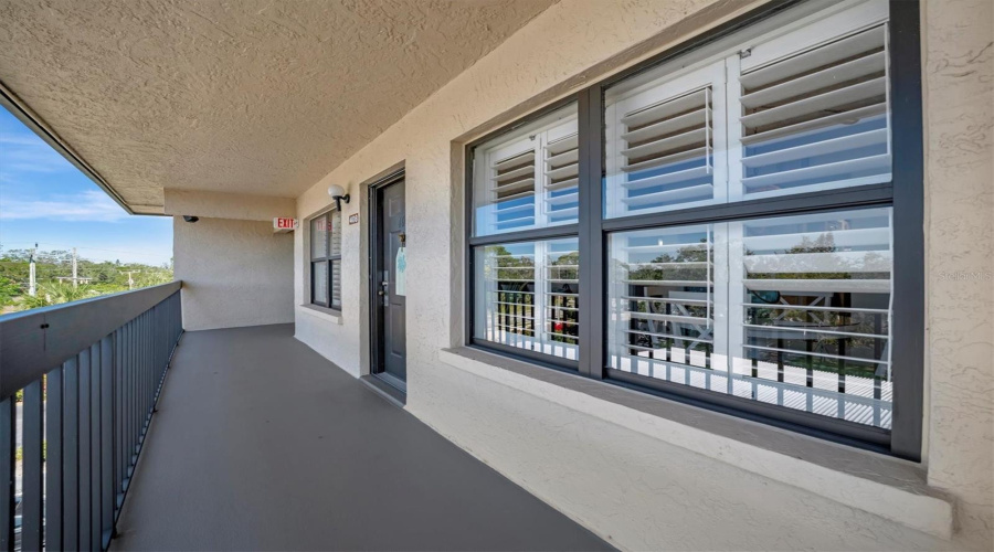 Bradenton, Florida 34205, 1 Bedroom Bedrooms, ,1 Bathroombathrooms,Residential,For Sale,30Th,0,Mfra4688153