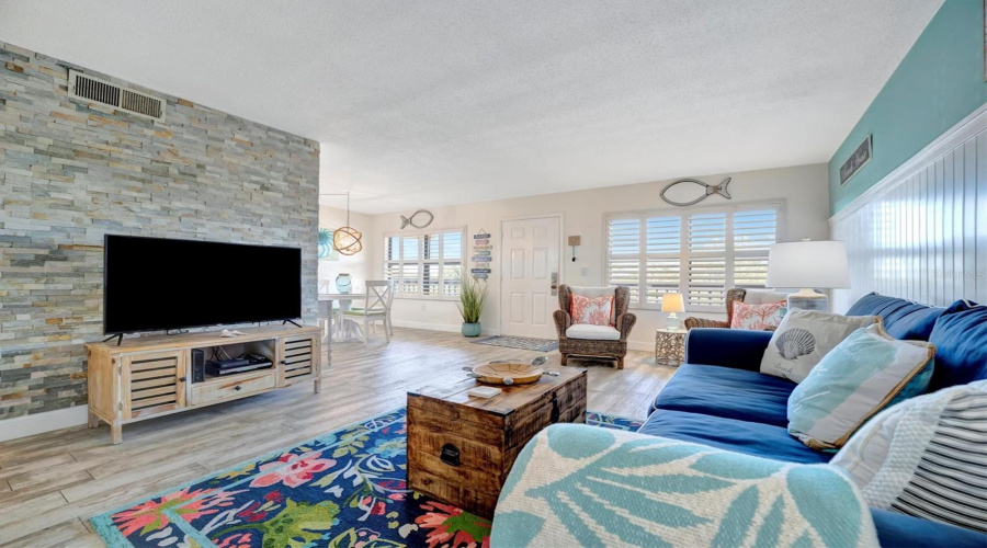 Bradenton, Florida 34205, 1 Bedroom Bedrooms, ,1 Bathroombathrooms,Residential,For Sale,30Th,0,Mfra4688153