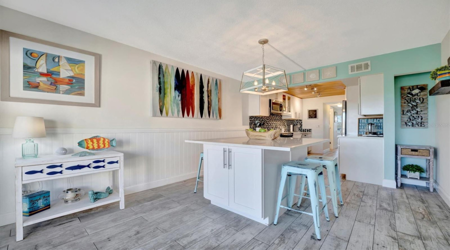 Bradenton, Florida 34205, 1 Bedroom Bedrooms, ,1 Bathroombathrooms,Residential,For Sale,30Th,0,Mfra4688153
