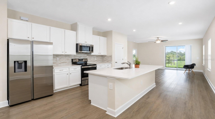 Bradenton, Florida 34211, 3 Bedroom Bedrooms, ,2 Bathroombathrooms,Residential,For Sale,Crimson,0,Mfra4704094
