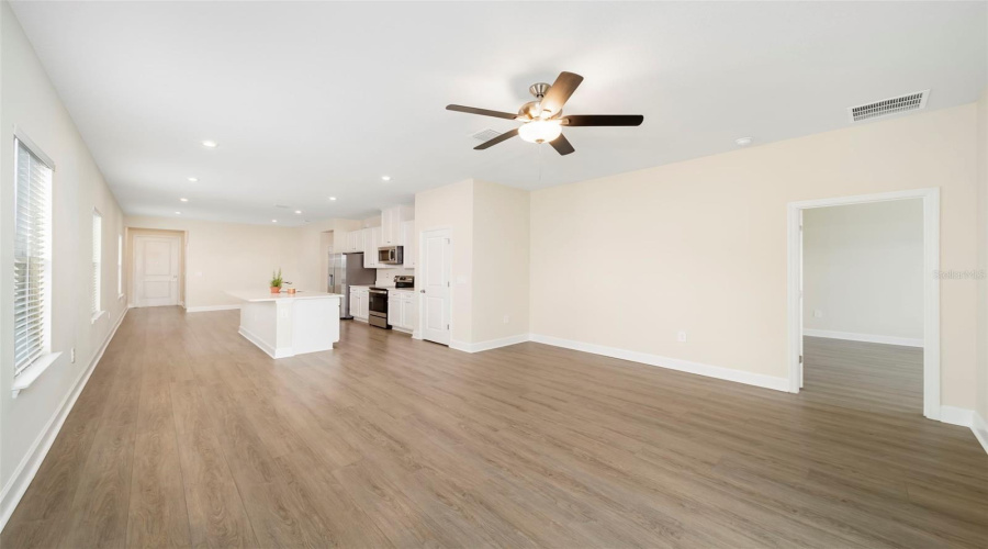 Bradenton, Florida 34211, 3 Bedroom Bedrooms, ,2 Bathroombathrooms,Residential,For Sale,Crimson,0,Mfra4704094