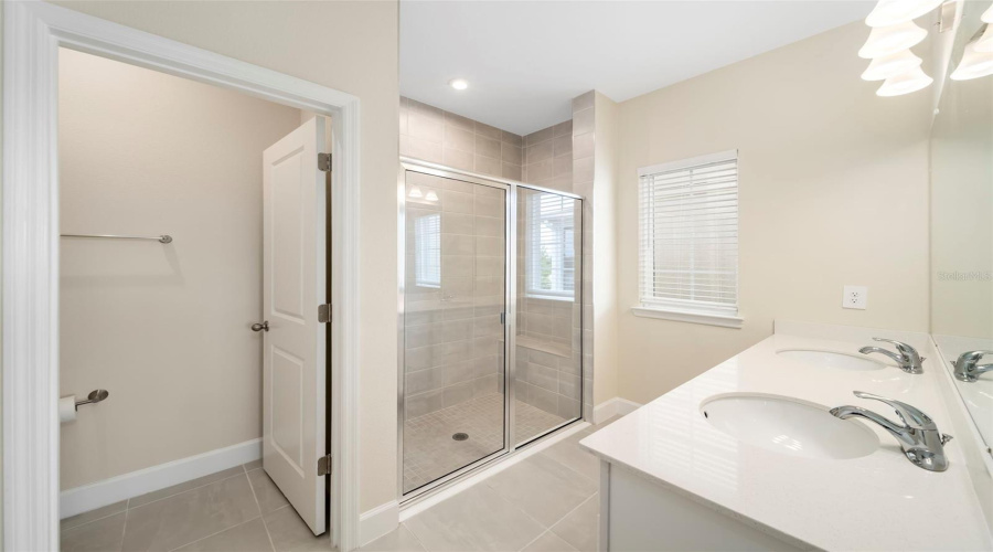Bradenton, Florida 34211, 3 Bedroom Bedrooms, ,2 Bathroombathrooms,Residential,For Sale,Crimson,0,Mfra4704094