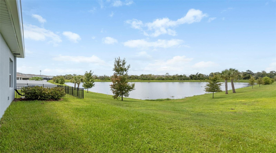 Bradenton, Florida 34211, 3 Bedroom Bedrooms, ,2 Bathroombathrooms,Residential,For Sale,Crimson,0,Mfra4704094