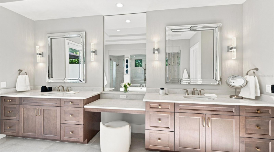 New Port Richey, Florida 34655, 4 Bedroom Bedrooms, ,4 Bathroombathrooms,Residential,For Sale,Oak Meadow,0,Mfrw7888852