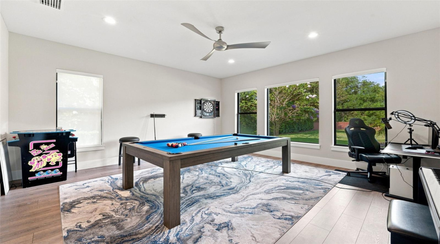 New Port Richey, Florida 34655, 4 Bedroom Bedrooms, ,4 Bathroombathrooms,Residential,For Sale,Oak Meadow,0,Mfrw7888852