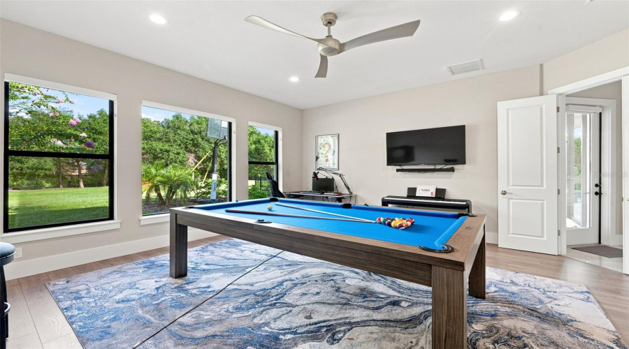 New Port Richey, Florida 34655, 4 Bedroom Bedrooms, ,4 Bathroombathrooms,Residential,For Sale,Oak Meadow,0,Mfrw7888852