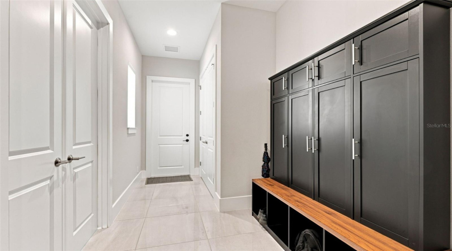 New Port Richey, Florida 34655, 4 Bedroom Bedrooms, ,4 Bathroombathrooms,Residential,For Sale,Oak Meadow,0,Mfrw7888852