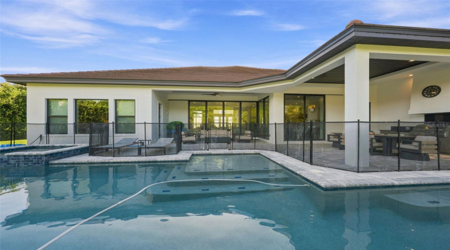 New Port Richey, Florida 34655, 4 Bedroom Bedrooms, ,4 Bathroombathrooms,Residential,For Sale,Oak Meadow,0,Mfrw7888852