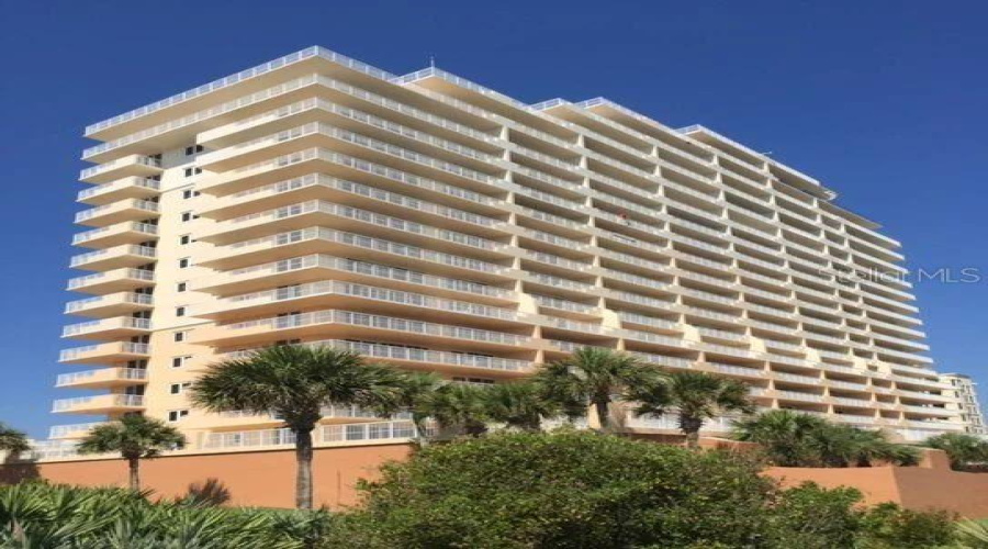 New Smyrna Beach, Florida 32169, 1 Bedroom Bedrooms, ,1 Bathroombathrooms,Residential,For Sale,Minorca Beach,0,Mfrtb8539390