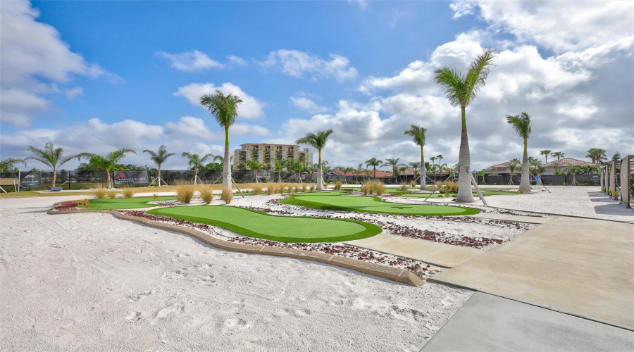 9 Hole Putting Green