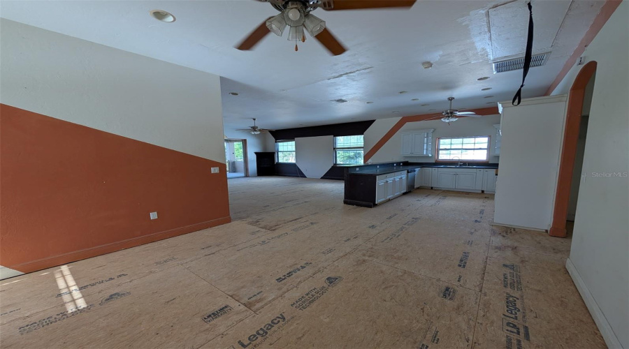Sarasota, Florida 34239, 3 Bedroom Bedrooms, ,2 Bathroombathrooms,Residential,For Sale,Hawthorne,0,Mfra4694520