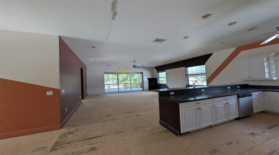 Sarasota, Florida 34239, 3 Bedroom Bedrooms, ,2 Bathroombathrooms,Residential,For Sale,Hawthorne,0,Mfra4694520