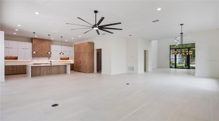 Orlando, Florida 32803, 3 Bedroom Bedrooms, ,3 Bathroombathrooms,Residential,For Sale,Summerlin,0,Mfro6407103