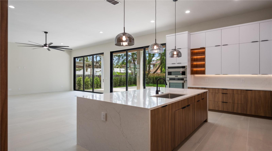 Orlando, Florida 32803, 3 Bedroom Bedrooms, ,3 Bathroombathrooms,Residential,For Sale,Summerlin,0,Mfro6407103