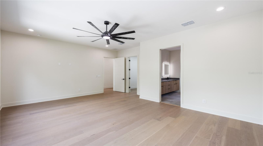 Orlando, Florida 32803, 3 Bedroom Bedrooms, ,3 Bathroombathrooms,Residential,For Sale,Summerlin,0,Mfro6407103