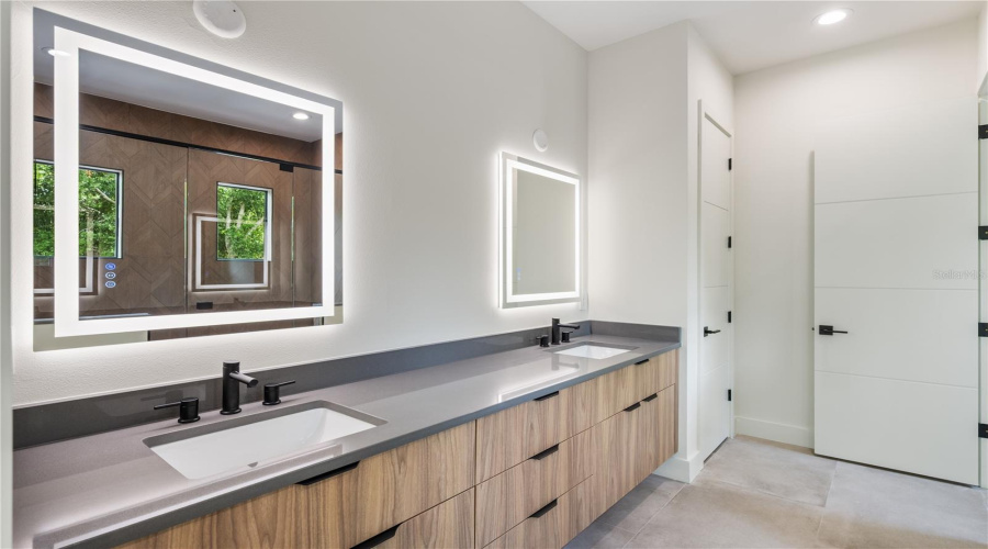 Orlando, Florida 32803, 3 Bedroom Bedrooms, ,3 Bathroombathrooms,Residential,For Sale,Summerlin,0,Mfro6407103