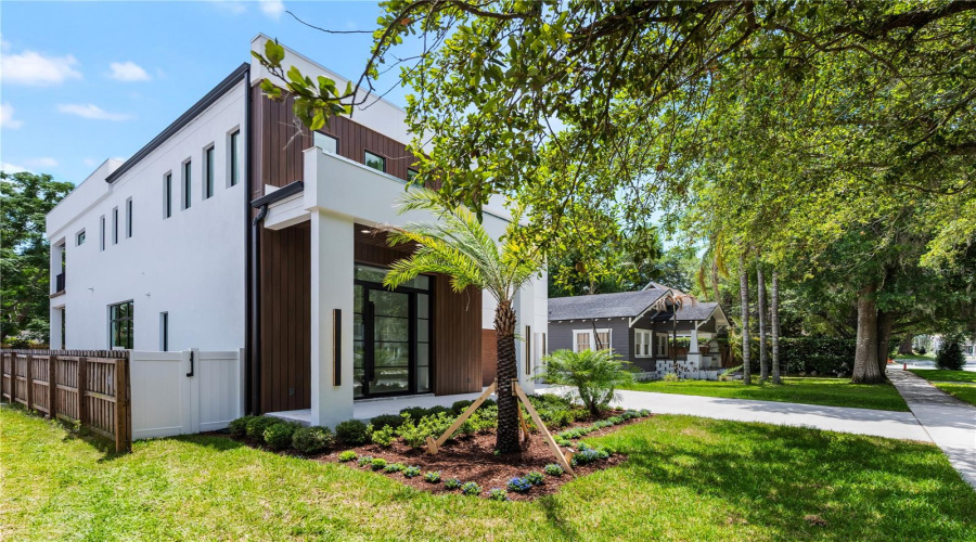 Orlando, Florida 32803, 3 Bedroom Bedrooms, ,3 Bathroombathrooms,Residential,For Sale,Summerlin,0,Mfro6407103