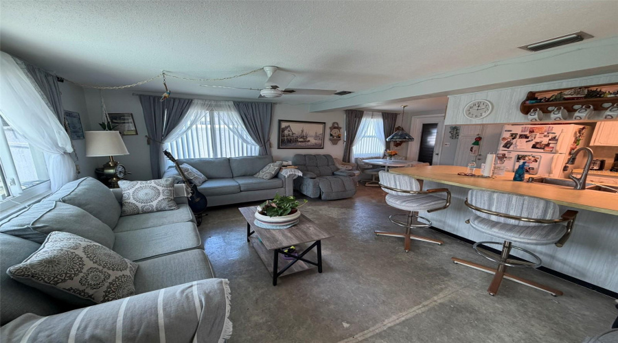 Holiday, Florida 34690, 2 Bedroom Bedrooms, ,2 Bathroombathrooms,Residential,For Sale,Flotilla,0,Mfrtb8542308