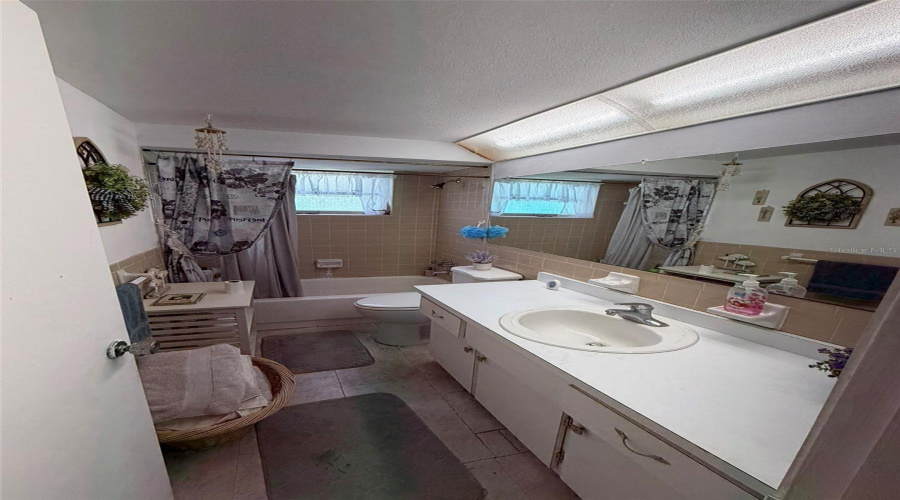 Holiday, Florida 34690, 2 Bedroom Bedrooms, ,2 Bathroombathrooms,Residential,For Sale,Flotilla,0,Mfrtb8542308