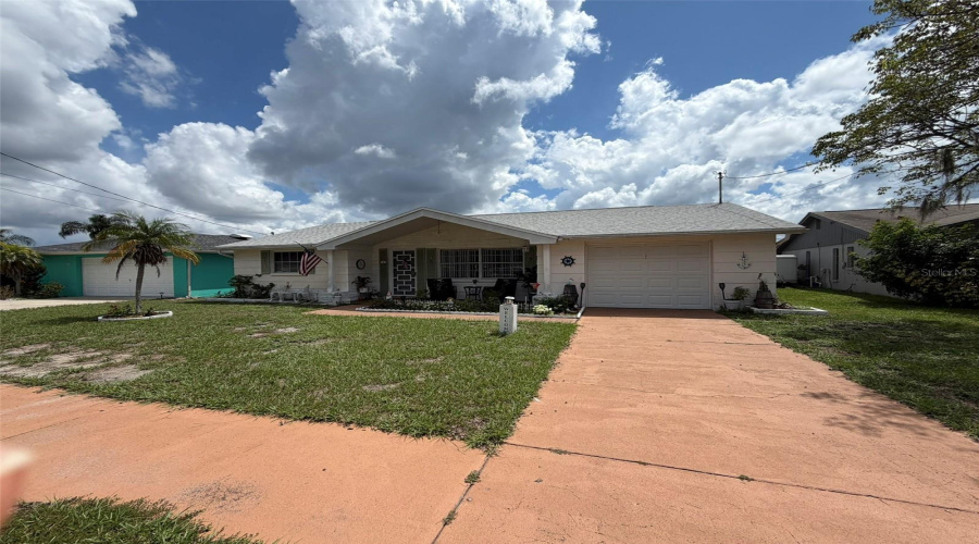 Holiday, Florida 34690, 2 Bedroom Bedrooms, ,2 Bathroombathrooms,Residential,For Sale,Flotilla,0,Mfrtb8542308