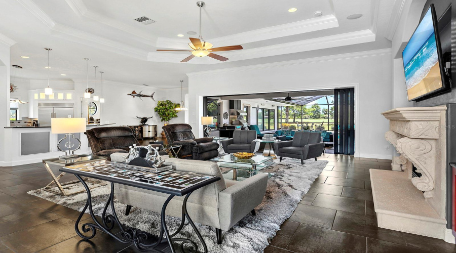 Bradenton, Florida 34202, 3 Bedroom Bedrooms, ,3 Bathroombathrooms,Residential,For Sale,Leopard Creek,0,Mfra4701686