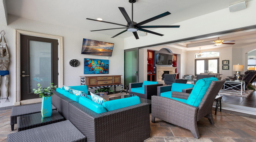 Bradenton, Florida 34202, 3 Bedroom Bedrooms, ,3 Bathroombathrooms,Residential,For Sale,Leopard Creek,0,Mfra4701686