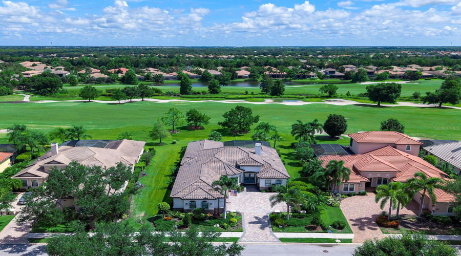 Bradenton, Florida 34202, 3 Bedroom Bedrooms, ,3 Bathroombathrooms,Residential,For Sale,Leopard Creek,0,Mfra4701686