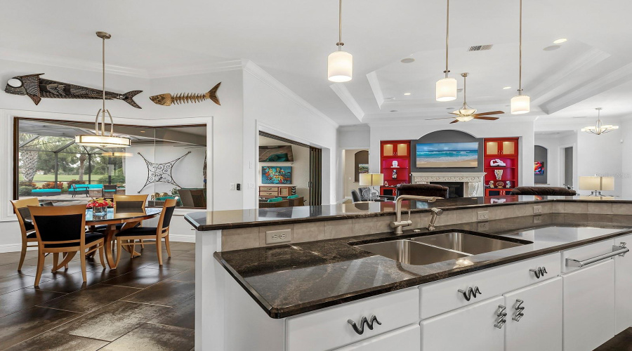 Bradenton, Florida 34202, 3 Bedroom Bedrooms, ,3 Bathroombathrooms,Residential,For Sale,Leopard Creek,0,Mfra4701686