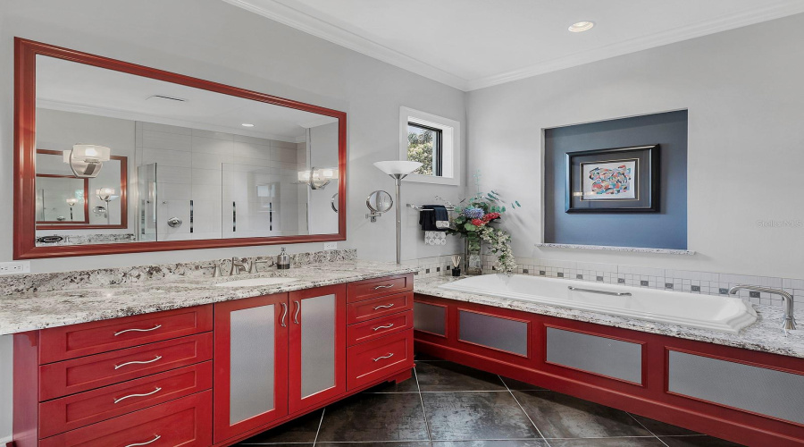 Bradenton, Florida 34202, 3 Bedroom Bedrooms, ,3 Bathroombathrooms,Residential,For Sale,Leopard Creek,0,Mfra4701686