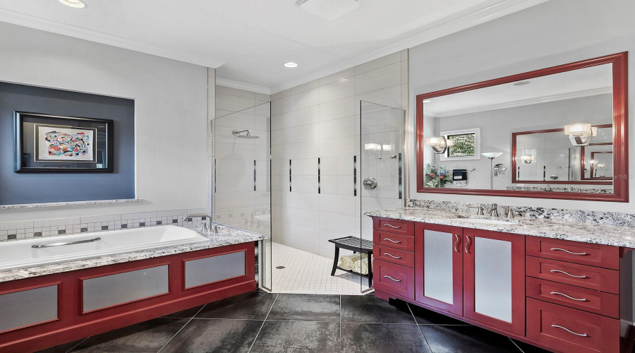 Bradenton, Florida 34202, 3 Bedroom Bedrooms, ,3 Bathroombathrooms,Residential,For Sale,Leopard Creek,0,Mfra4701686