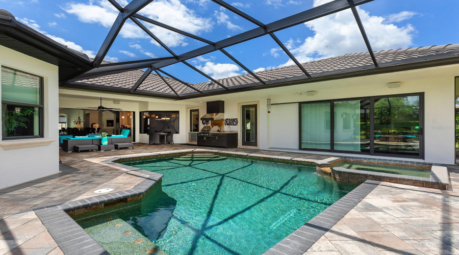 Bradenton, Florida 34202, 3 Bedroom Bedrooms, ,3 Bathroombathrooms,Residential,For Sale,Leopard Creek,0,Mfra4701686