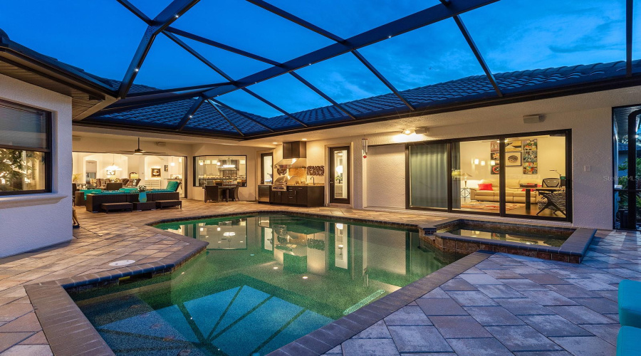 Bradenton, Florida 34202, 3 Bedroom Bedrooms, ,3 Bathroombathrooms,Residential,For Sale,Leopard Creek,0,Mfra4701686