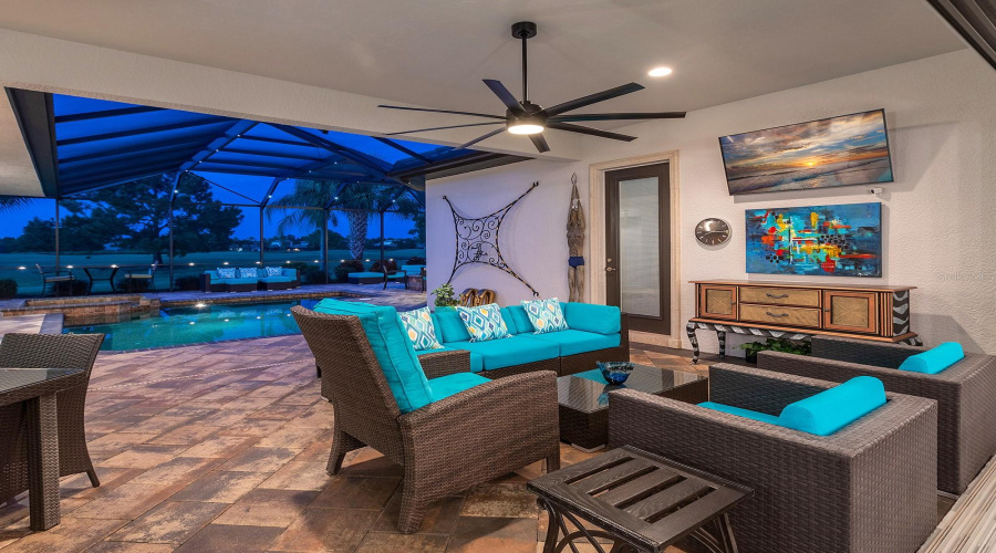 Bradenton, Florida 34202, 3 Bedroom Bedrooms, ,3 Bathroombathrooms,Residential,For Sale,Leopard Creek,0,Mfra4701686