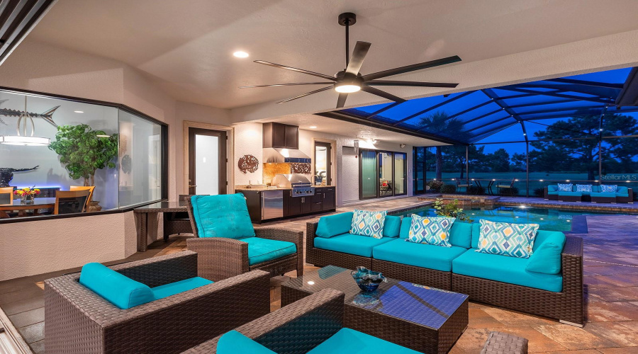 Bradenton, Florida 34202, 3 Bedroom Bedrooms, ,3 Bathroombathrooms,Residential,For Sale,Leopard Creek,0,Mfra4701686