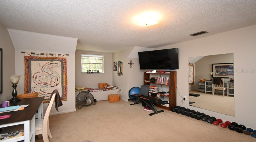 Dade City, Florida 33525, 3 Bedroom Bedrooms, ,2 Bathroombathrooms,Residential,For Sale,Lakeshore,0,Mfrtb8538016