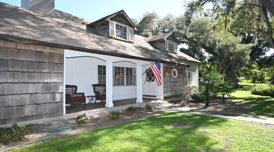 Dade City, Florida 33525, 3 Bedroom Bedrooms, ,2 Bathroombathrooms,Residential,For Sale,Lakeshore,0,Mfrtb8538016