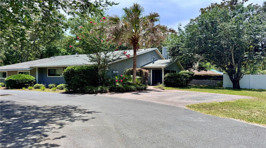 Gainesville, Florida 32607, 2 Bedroom Bedrooms, ,2 Bathroombathrooms,Residential,For Sale,7Th,0,Mfrgc542866