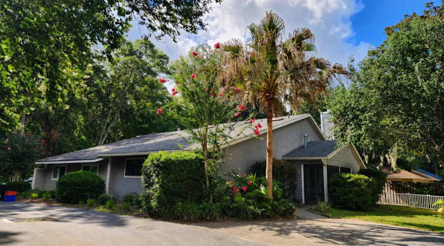 Gainesville, Florida 32607, 2 Bedroom Bedrooms, ,2 Bathroombathrooms,Residential,For Sale,7Th,0,Mfrgc542866