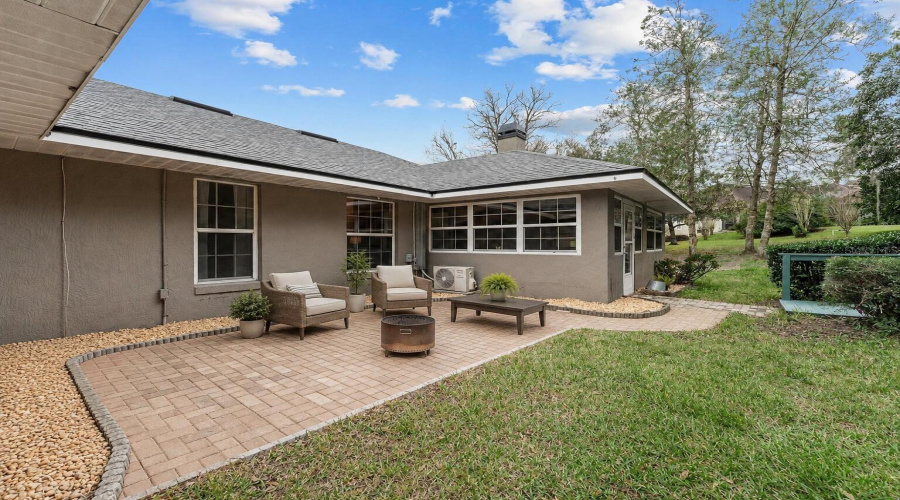 Mount Dora, Florida 32757, 3 Bedroom Bedrooms, ,2 Bathroombathrooms,Residential,For Sale,Edmund,0,Mfro6393908