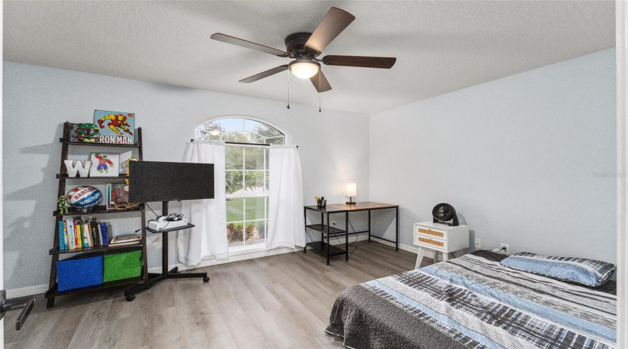 Mount Dora, Florida 32757, 3 Bedroom Bedrooms, ,2 Bathroombathrooms,Residential,For Sale,Edmund,0,Mfro6393908