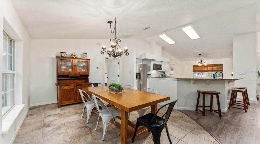 Mount Dora, Florida 32757, 3 Bedroom Bedrooms, ,2 Bathroombathrooms,Residential,For Sale,Edmund,0,Mfro6393908