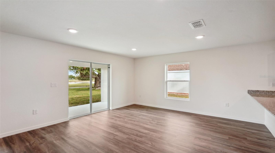 Weeki Wachee, Florida 34614, 4 Bedroom Bedrooms, ,2 Bathroombathrooms,Residential,For Sale,Dusky Sparrow,0,Mfrc7520784