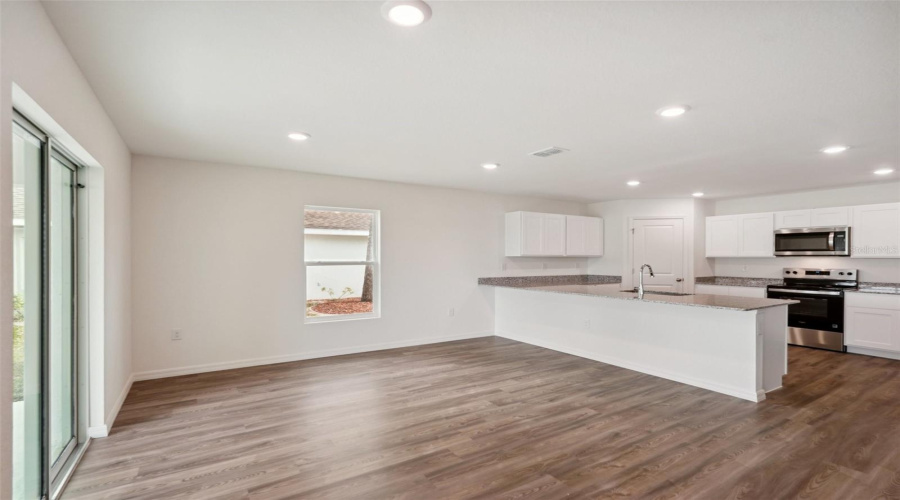 Weeki Wachee, Florida 34614, 4 Bedroom Bedrooms, ,2 Bathroombathrooms,Residential,For Sale,Dusky Sparrow,0,Mfrc7520784