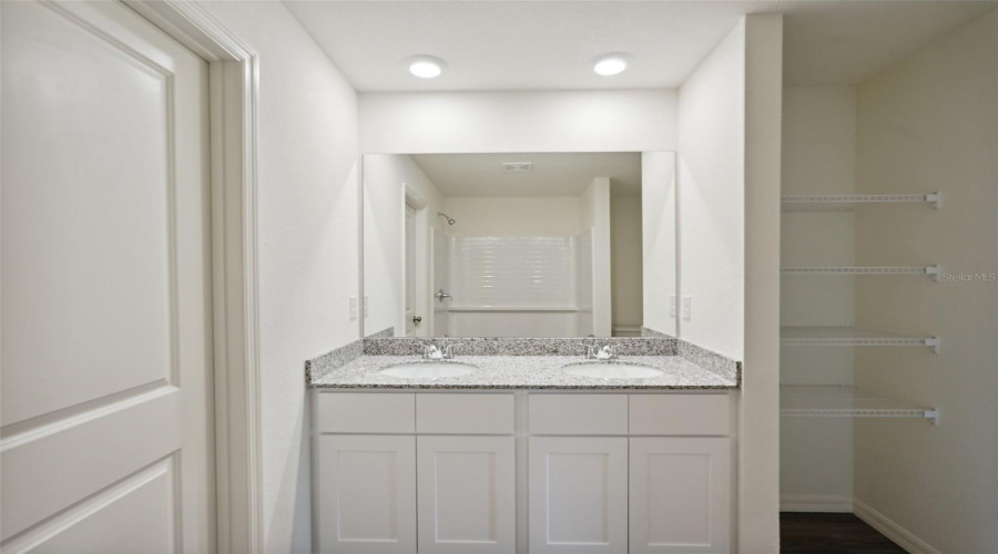 Weeki Wachee, Florida 34614, 4 Bedroom Bedrooms, ,2 Bathroombathrooms,Residential,For Sale,Dusky Sparrow,0,Mfrc7520784