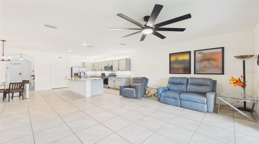 Wildwood, Florida 34785, 3 Bedroom Bedrooms, ,2 Bathroombathrooms,Residential,For Sale,Dragonfly Drive,0,Mfrg5114853