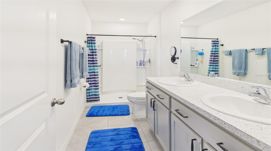Wildwood, Florida 34785, 3 Bedroom Bedrooms, ,2 Bathroombathrooms,Residential,For Sale,Dragonfly Drive,0,Mfrg5114853