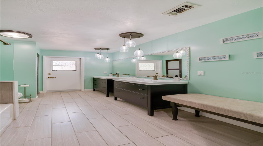 Palm Coast, Florida 32164, 5 Bedroom Bedrooms, ,3 Bathroombathrooms,Residential,For Sale,Weyanoke,0,Mfrfc321010
