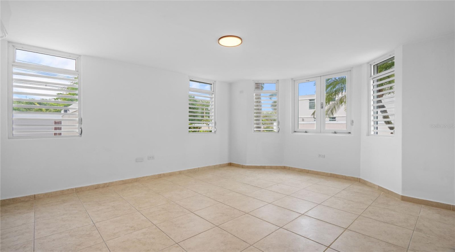 Dorado, Puerto Rico 00646, 5 Bedroom Bedrooms, ,3 Bathroombathrooms,Residential,For Sale,Golfo De Alaska,0,Mfrpr9123695