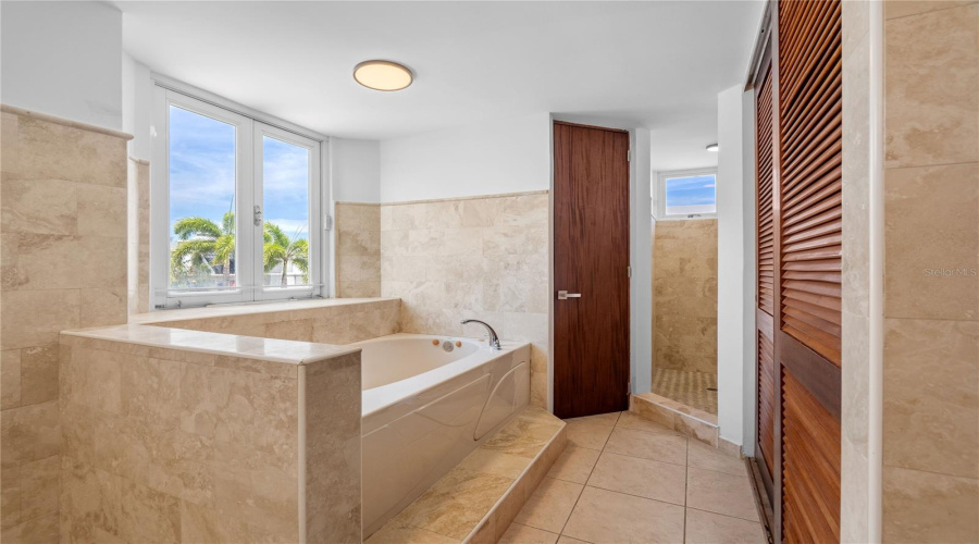 Dorado, Puerto Rico 00646, 5 Bedroom Bedrooms, ,3 Bathroombathrooms,Residential,For Sale,Golfo De Alaska,0,Mfrpr9123695